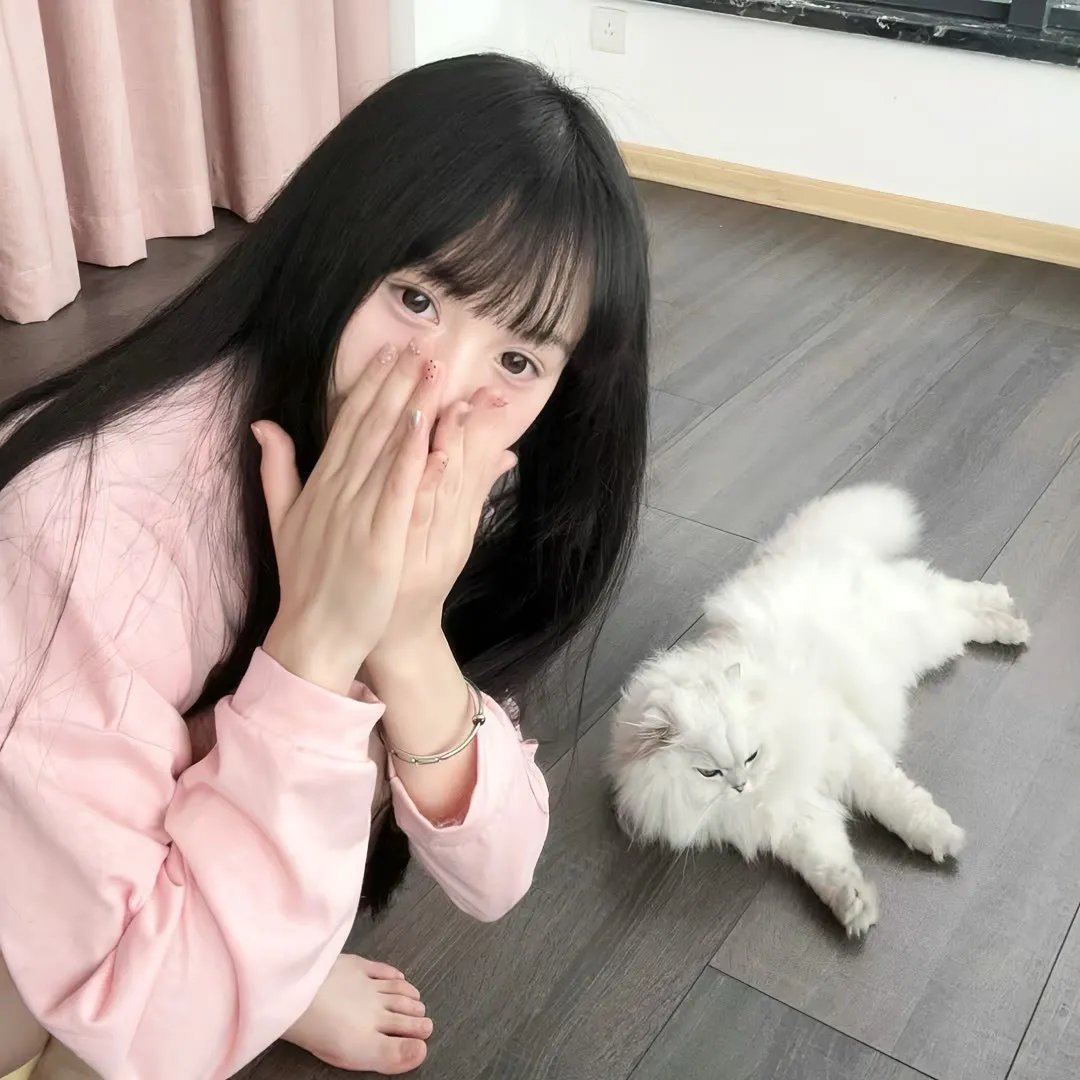 他不是我爸爸